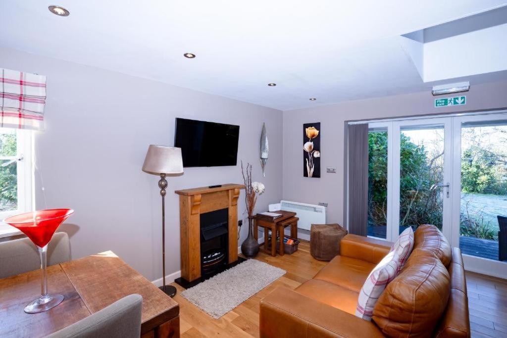 Appartamento Beaconsfield Farm Wells Esterno foto